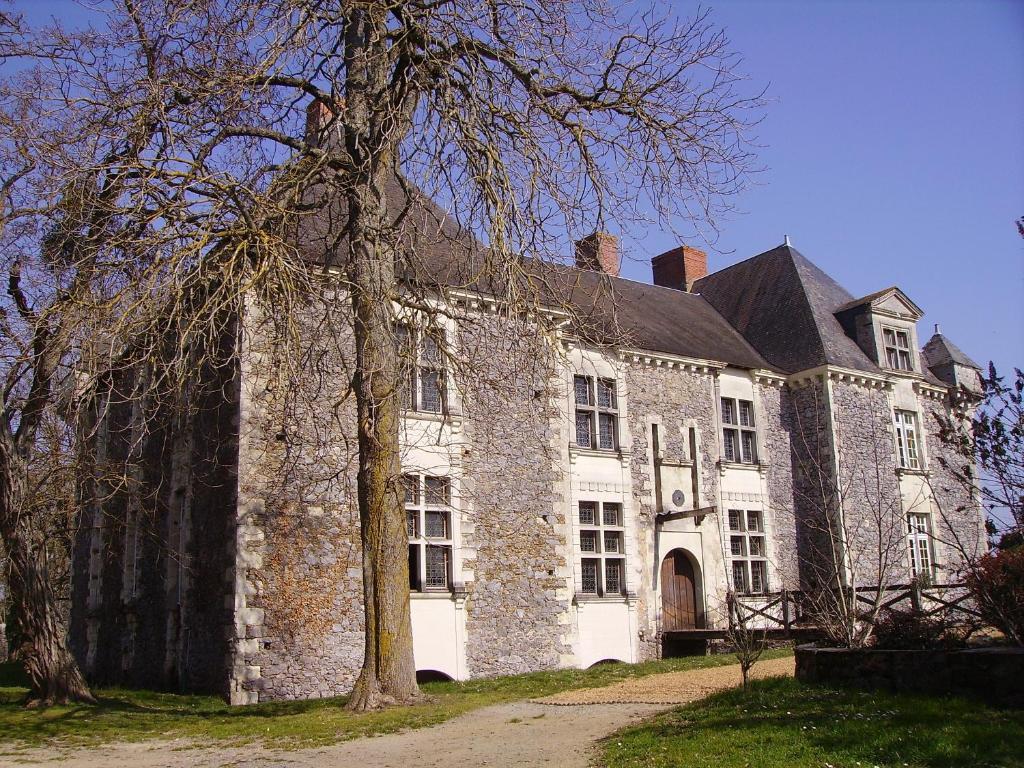 Chateau De La Fresnaye Bed & Breakfast Saint-Aubin-de-Luigné Екстериор снимка